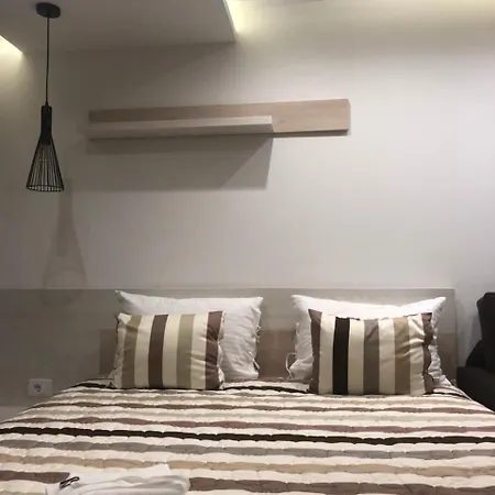 Apartament Milmari *